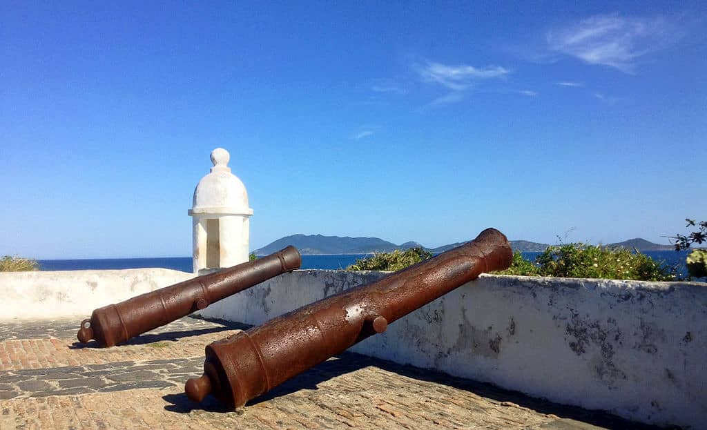 Conhecer mais a história de Cabo Frio visitando o Forte São Mateus