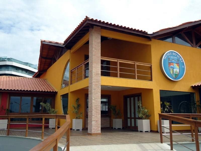 Visitar o Museu Internacional do Surf